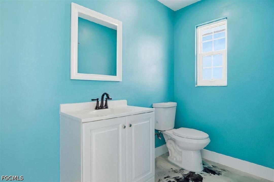 2 Bed Condominium for Sale in Windsor West, photo 29