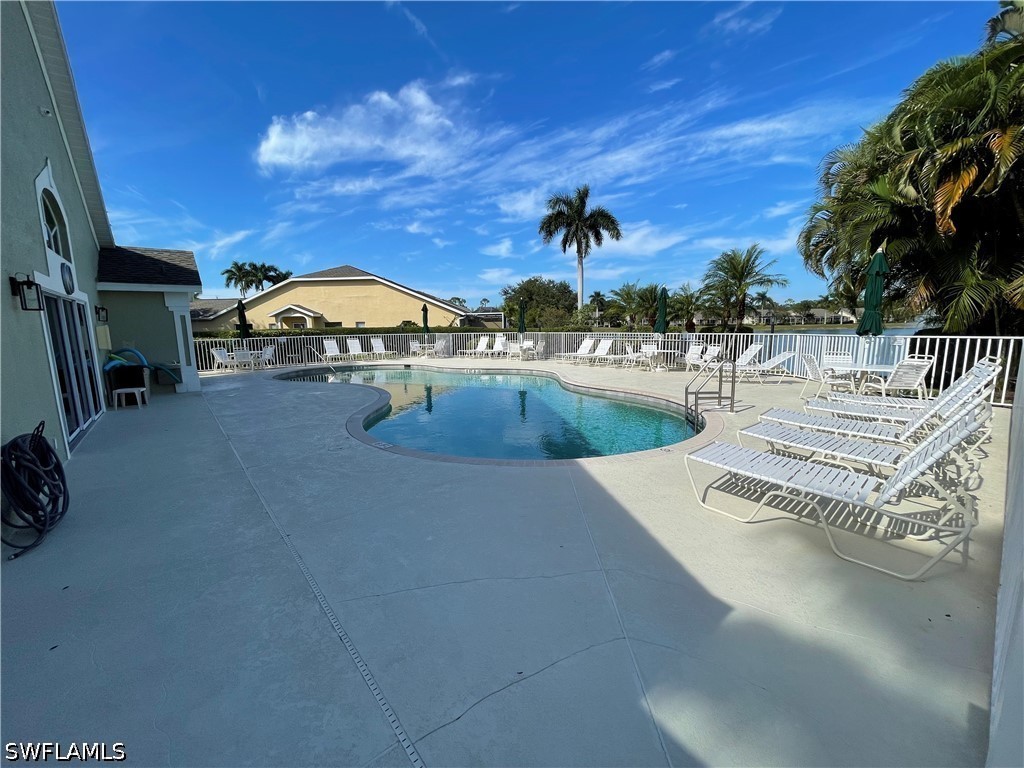 3 Bed Attached for Sale in Naples, photo 29