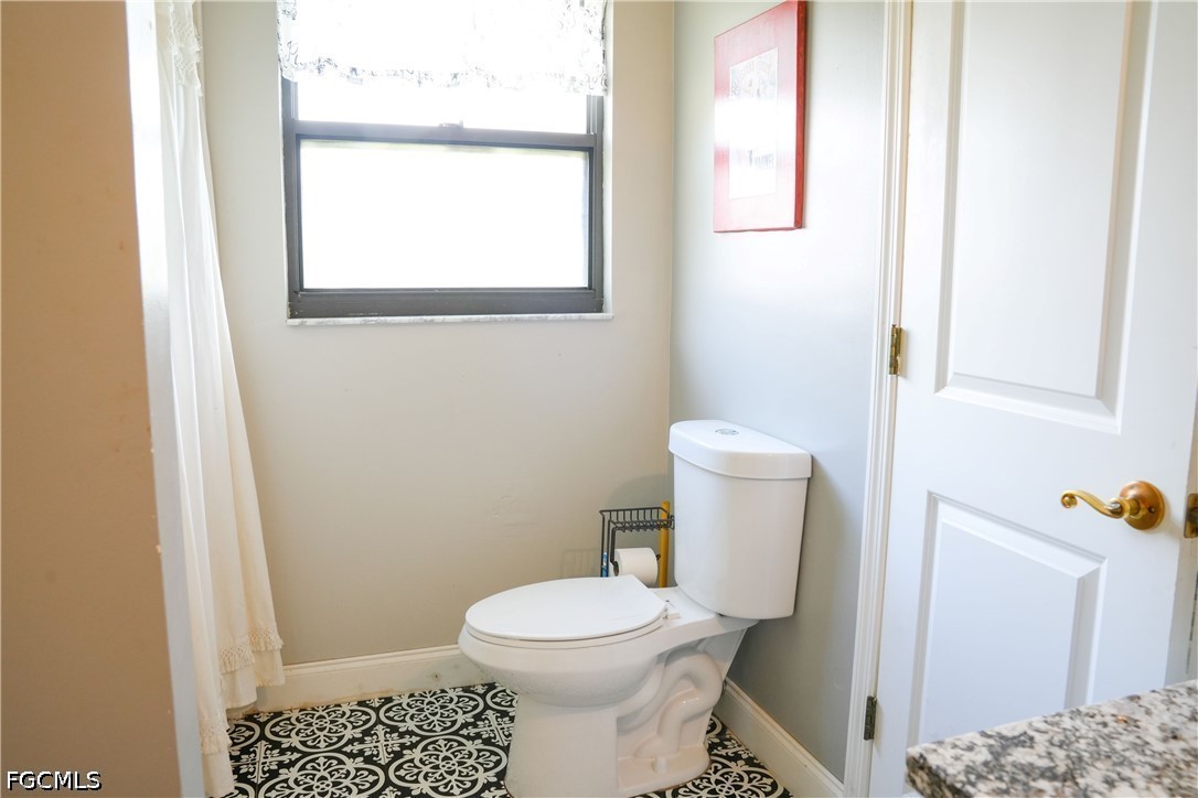 2 Bed SingleFamilyResidence for Sale in Lehigh Acres, photo 29