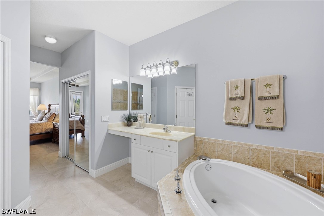 3 Bed Waterfront Home for Sale in Naples, photo 29