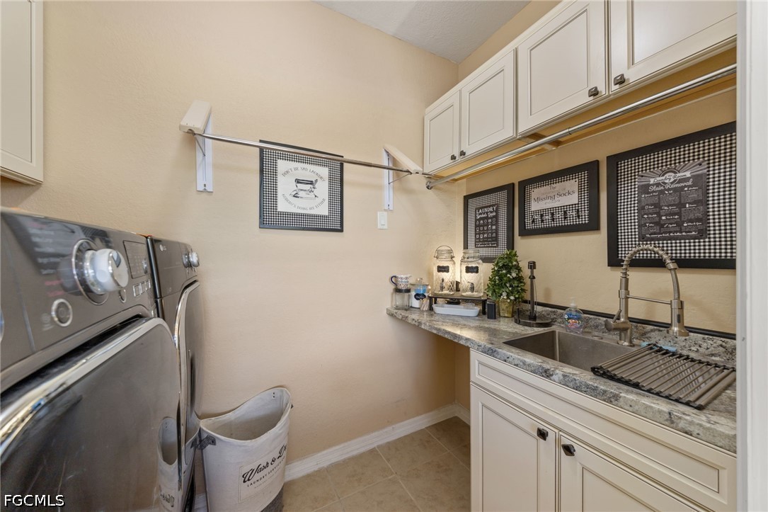 3 Bed Pool Home for Sale in Cape Coral, photo 29