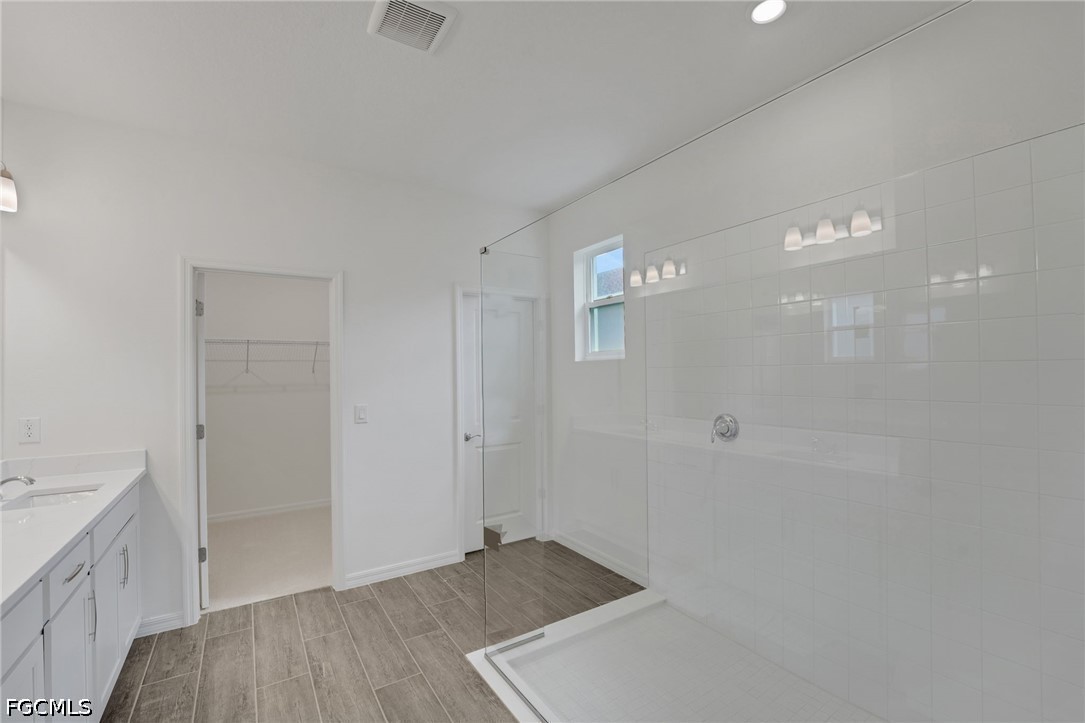4 Bed SingleFamilyResidence for Sale in Turnleaf, photo 29