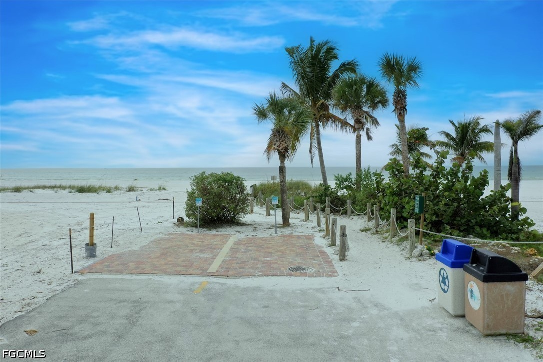 Residential for Sale in Mcphie Park, FL — photo 29