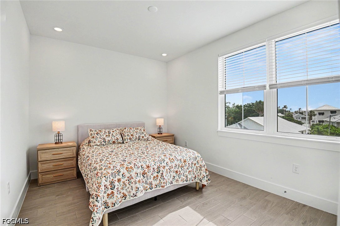 5 Bed SingleFamilyResidence for Sale in El Sol, FL — photo 29