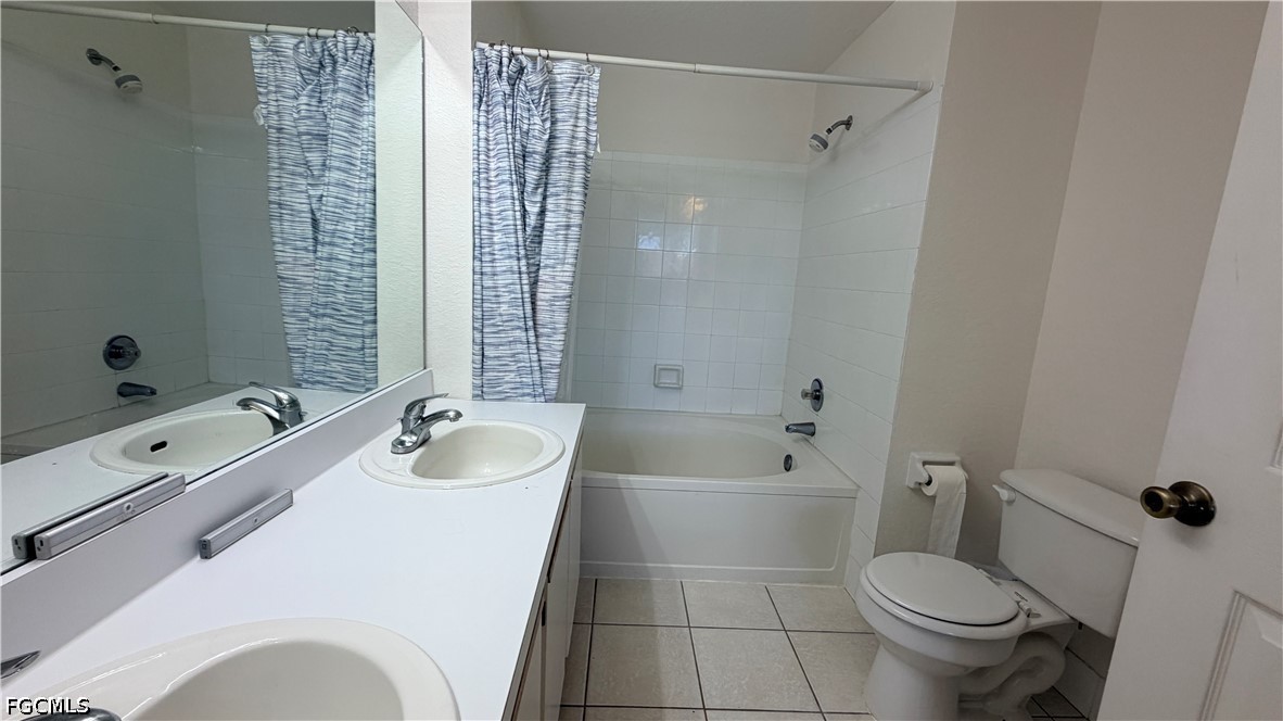 2 Bed Waterfront Home for Sale in Fort Myers, FL, $1,450 — photo 29