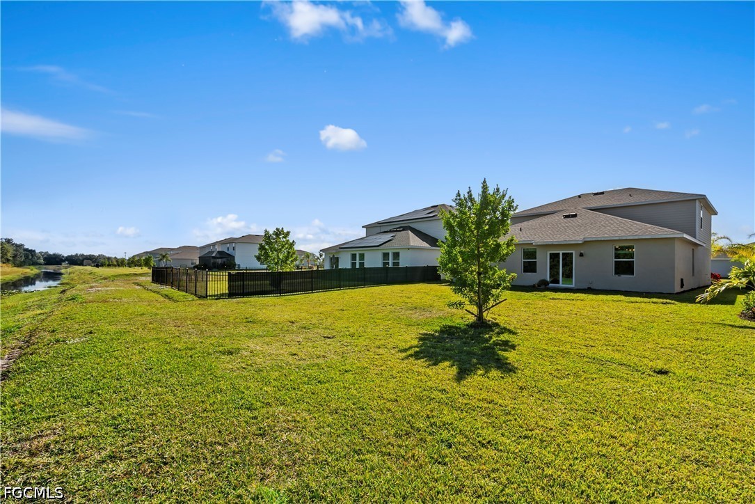 5 Bed SingleFamilyResidence for Sale in Savanna Lakes, FL — photo 29