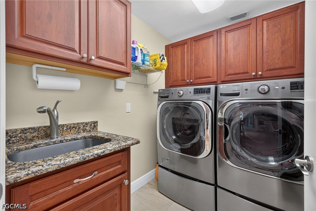 4 Bed SingleFamilyResidence for Sale in Fort Myers, photo 29