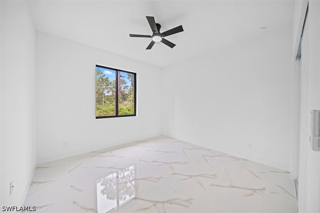 4 Bed SingleFamilyResidence for Sale in 900 Building, FL — photo 29