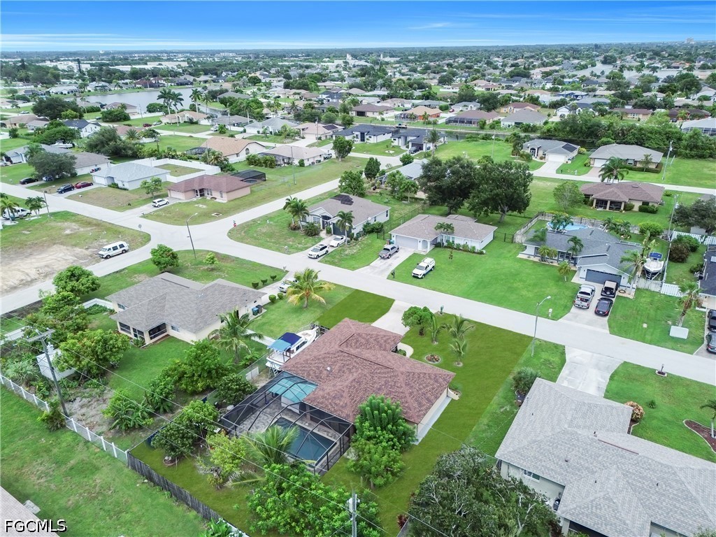3 Bed Pool Home for Sale in Cape Coral, photo 29