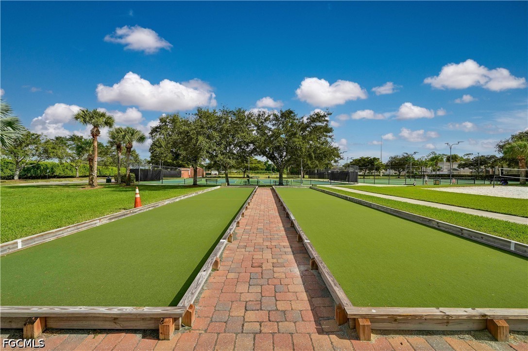 2 Bed Condominium for Sale in Stoneybrook, photo 29