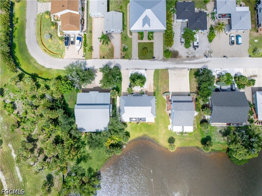 4 Bed Waterfront Home for Sale in Flamingo Lakes, photo 29