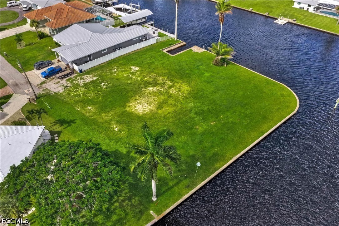 Waterfront Home for Sale in Fort Myers Shores, photo 29