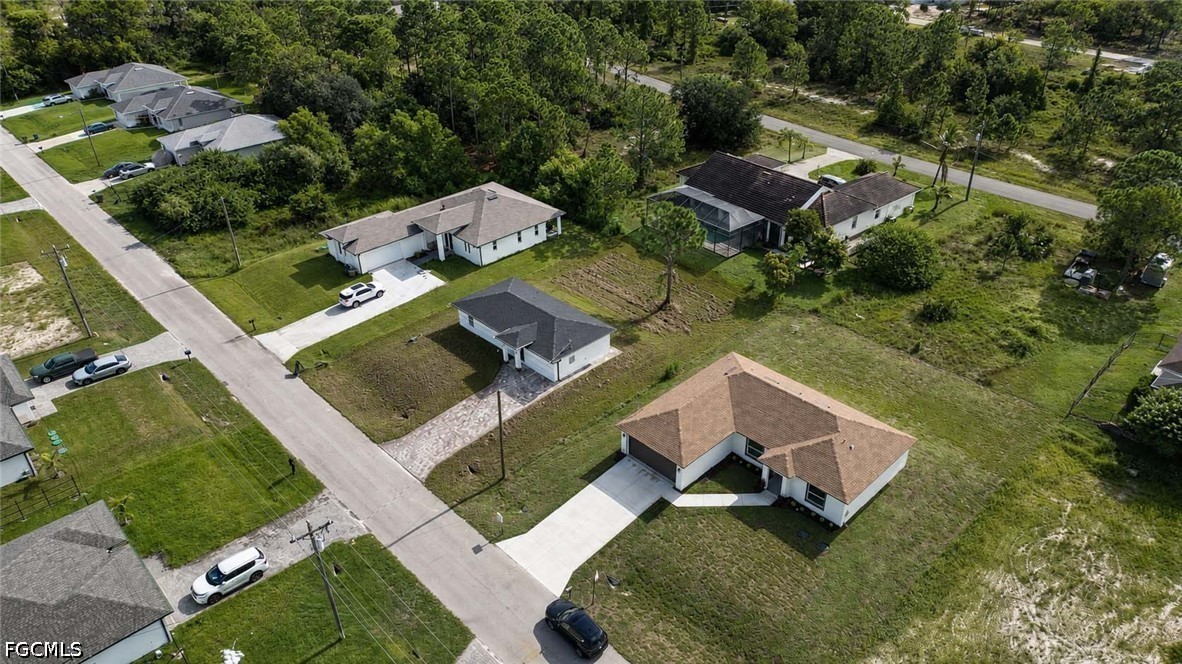3 Bed SingleFamilyResidence for Sale in Lehigh Acres, photo 29