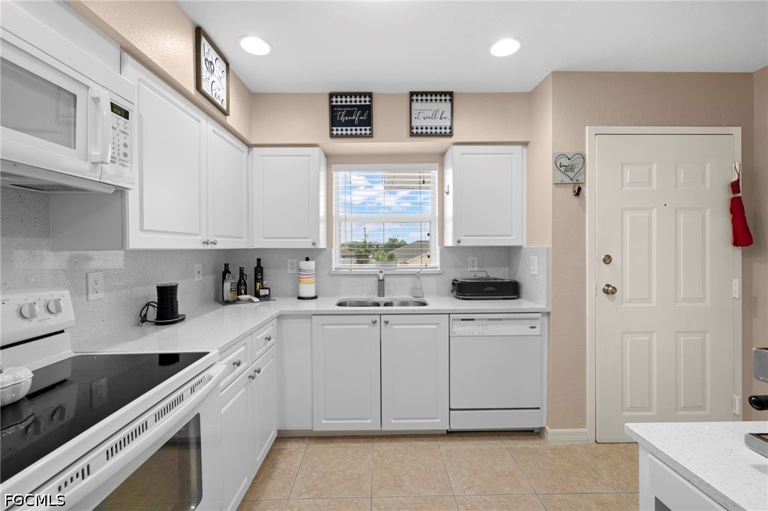 2 Bed Condominium for Sale in Cape Coral, photo 29