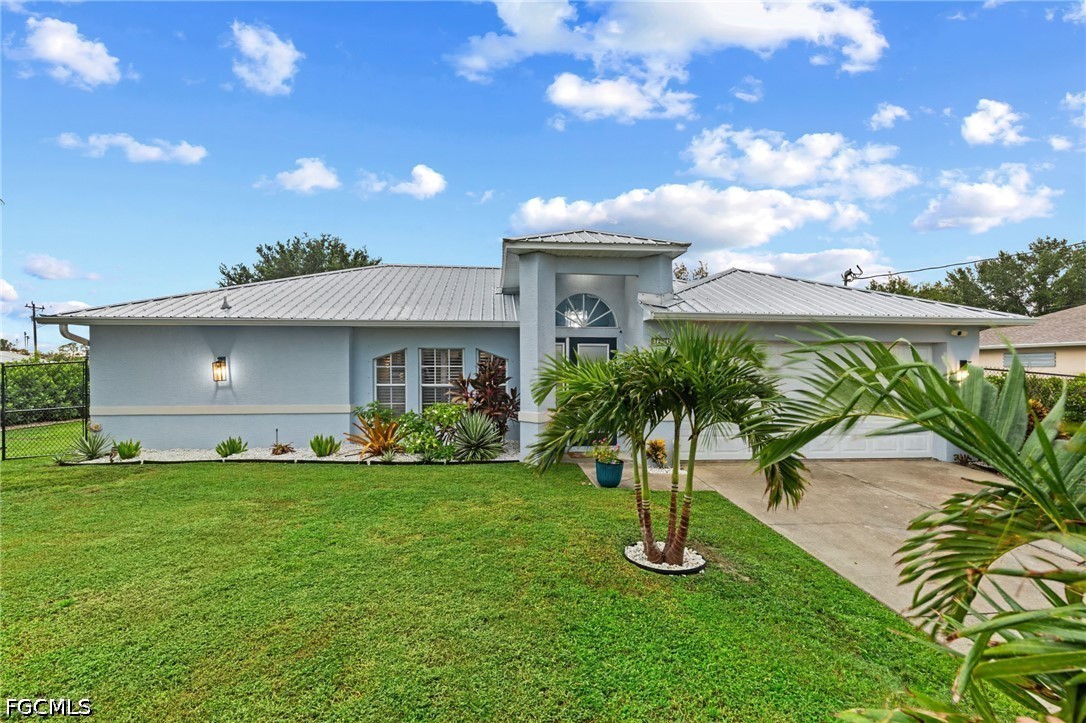 3 Bed SingleFamilyResidence for Sale in Cape Coral, photo 29