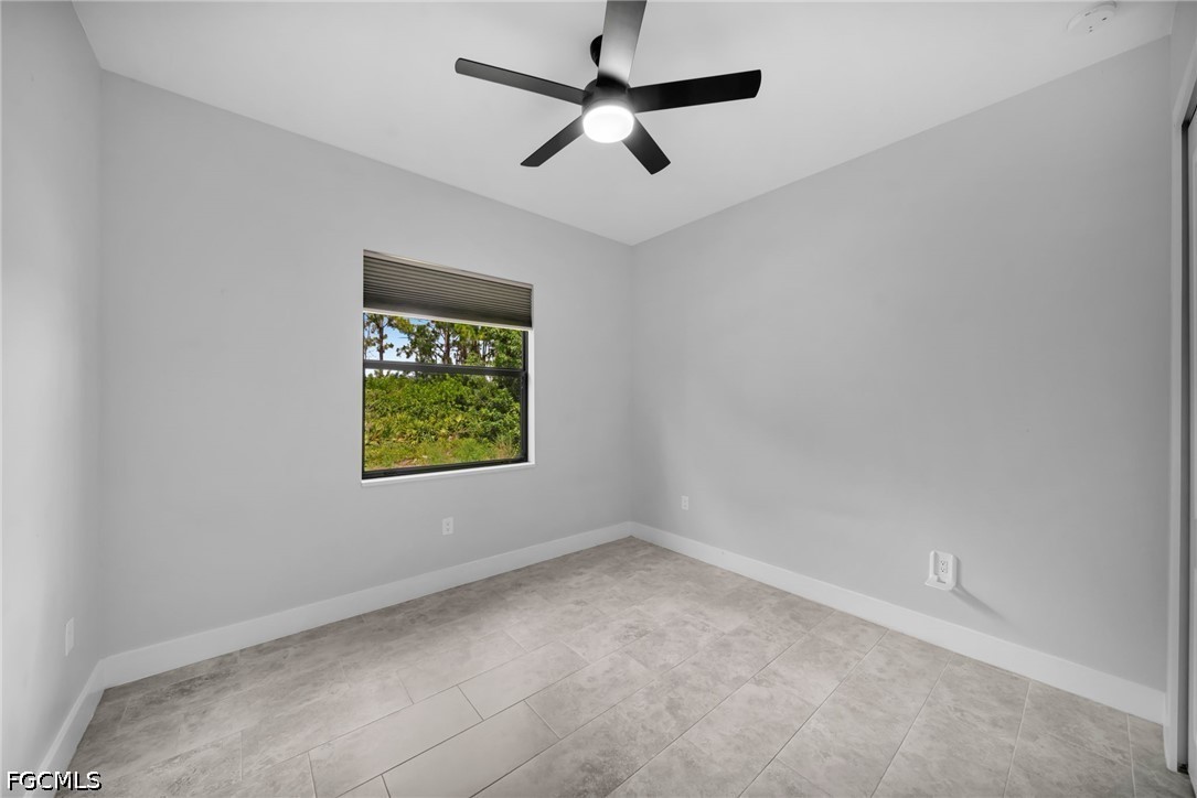 3 Bed SingleFamilyResidence for Sale in Lehigh Acres, photo 29