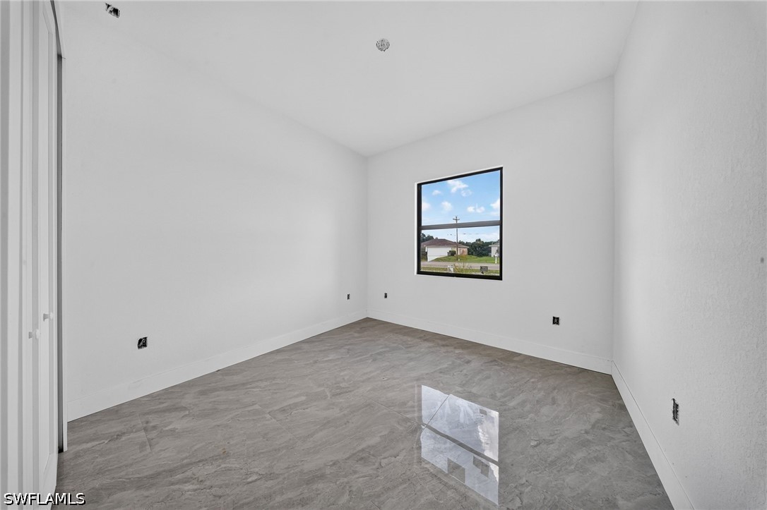 6 Bed Duplex for Sale in Lehigh Acres, photo 29