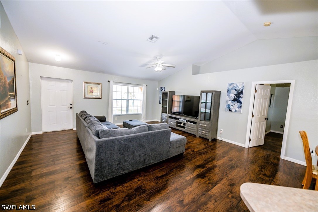 4 Bed SingleFamilyResidence for Sale in Cape Coral, photo 29