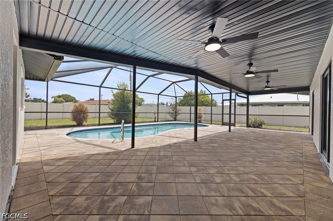 3 Bed Pool Home for Sale in Cape Coral, photo 29
