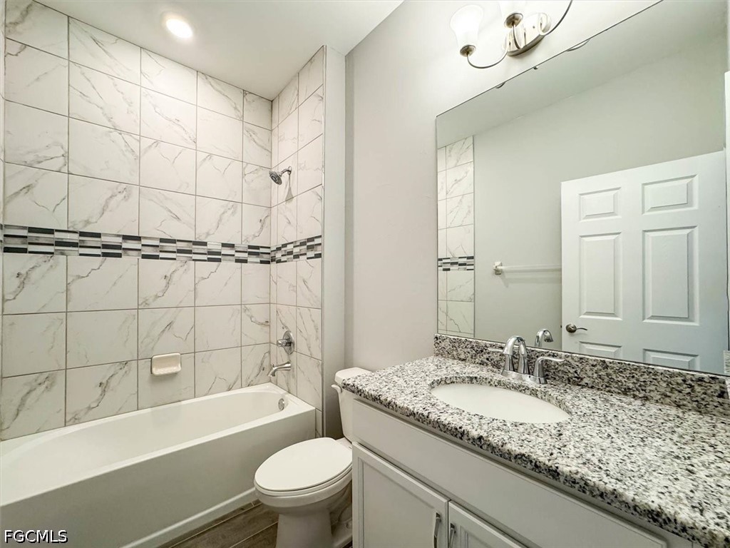 3 Bed SingleFamilyResidence for Sale in Cape Coral, photo 29