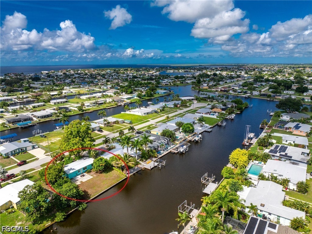 2 Bed Waterfront Home for Sale in Port Charlotte, photo 29