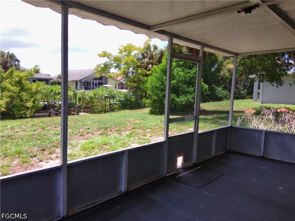 2 Bed Waterfront Home for Sale in Tropic Isles, photo 29