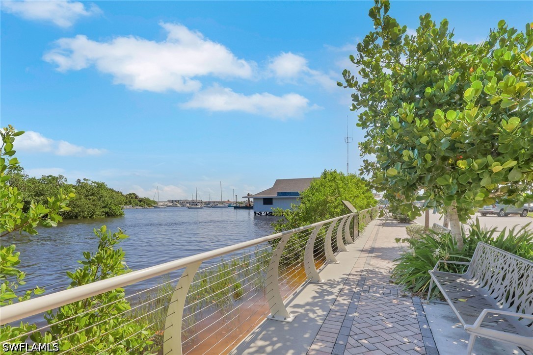 Waterfront Home for Sale in Cove Inn, photo 29