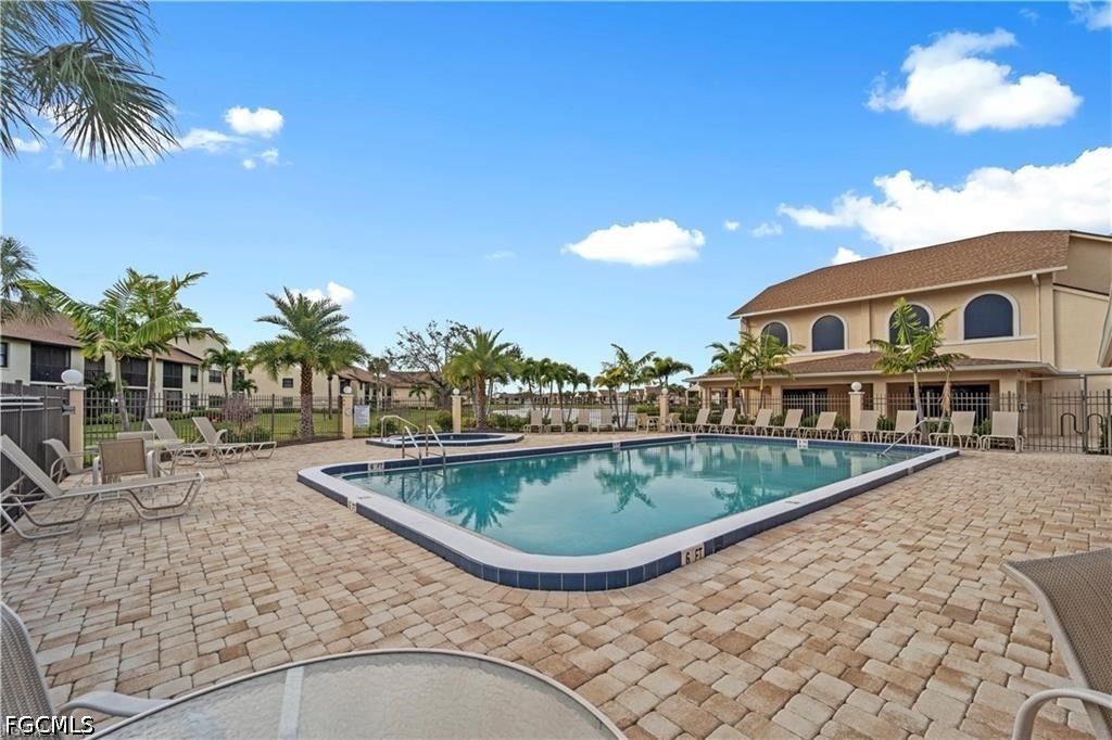 2 Bed Waterfront Home for Sale in Fort Myers, photo 29