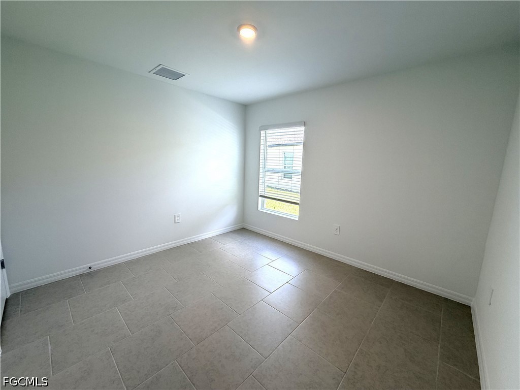 3 Bed SingleFamilyResidence for Sale in Crane Landing, photo 29