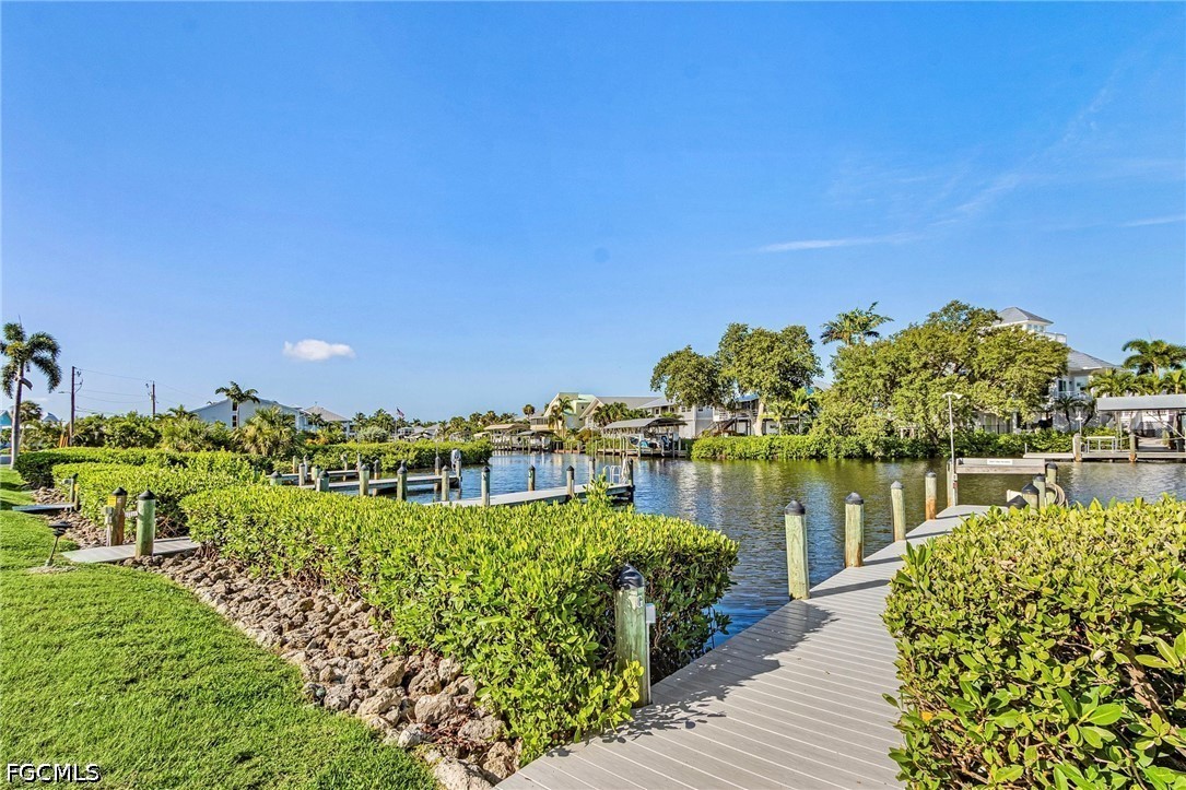 2 Bed Waterfront Home for Sale in Bokeelia, photo 29