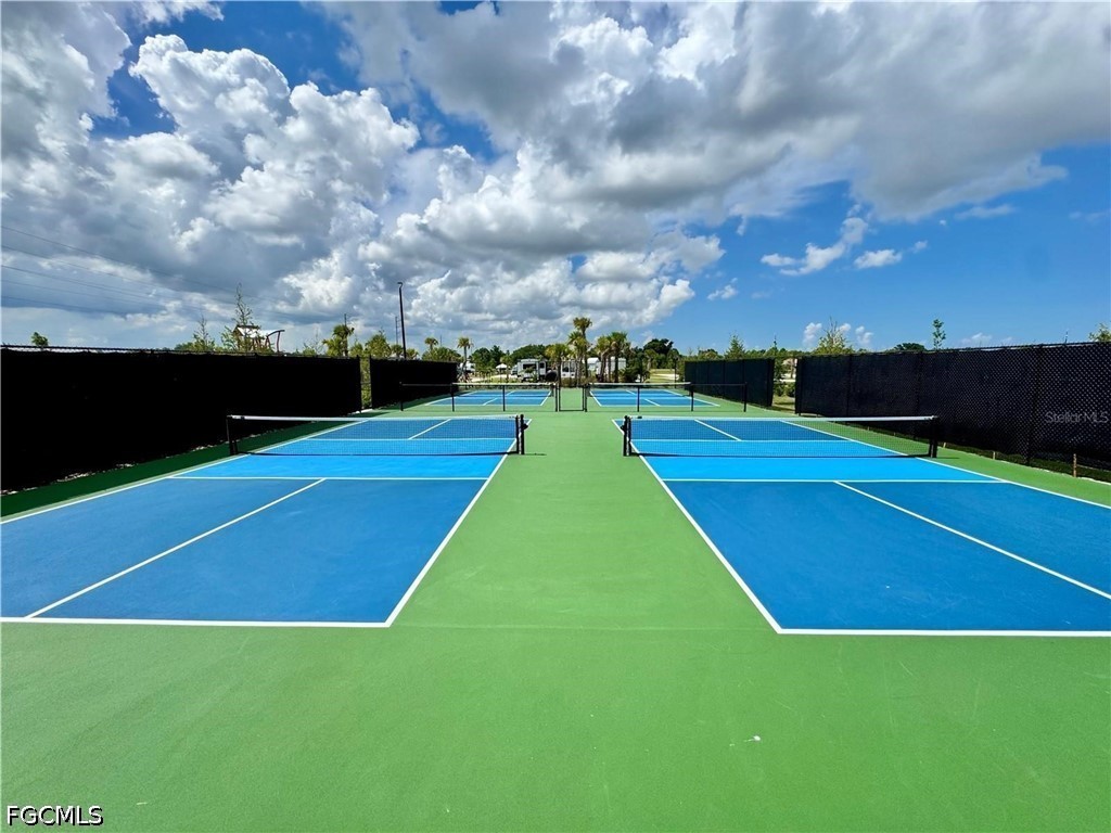 Residential for Sale in Palm Breeze, photo 29