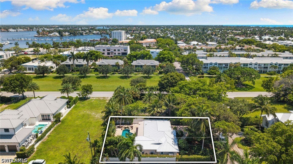 3 Bed Pool Home for Sale in Olde Naples, photo 29