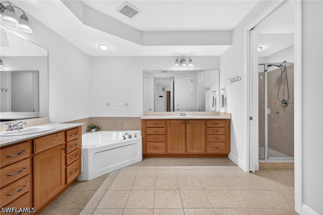 2 Bed Condominium for Sale in Estero, photo 29