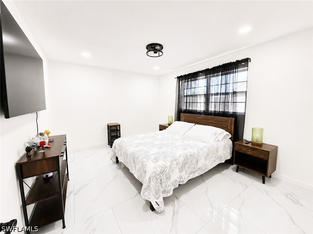 3 Bed SingleFamilyResidence for Sale in Cape Coral, photo 29