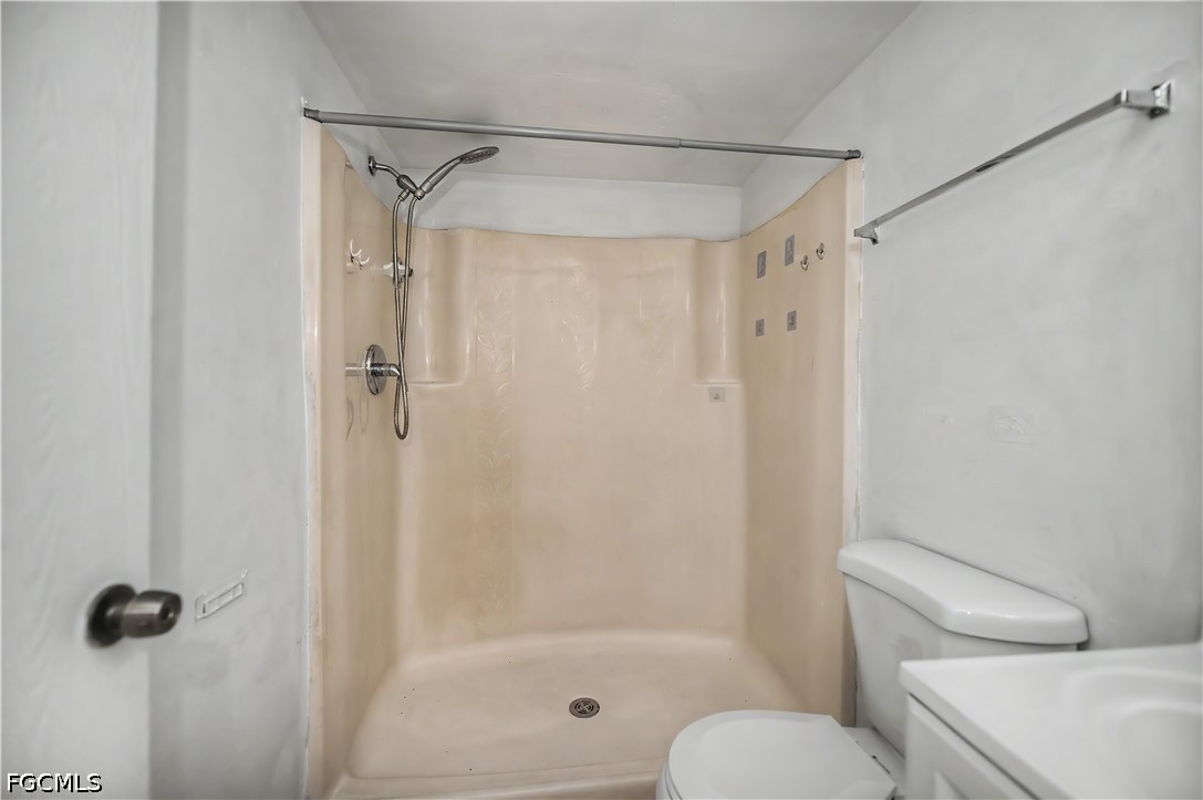 2 Bed Condominium for Sale in Fort Myers, photo 29