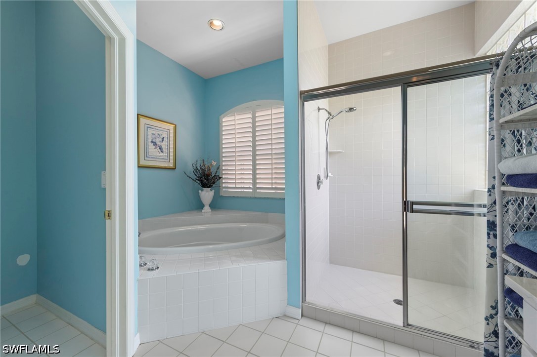 3 Bed Pool Home for Sale in Lake Club, photo 29