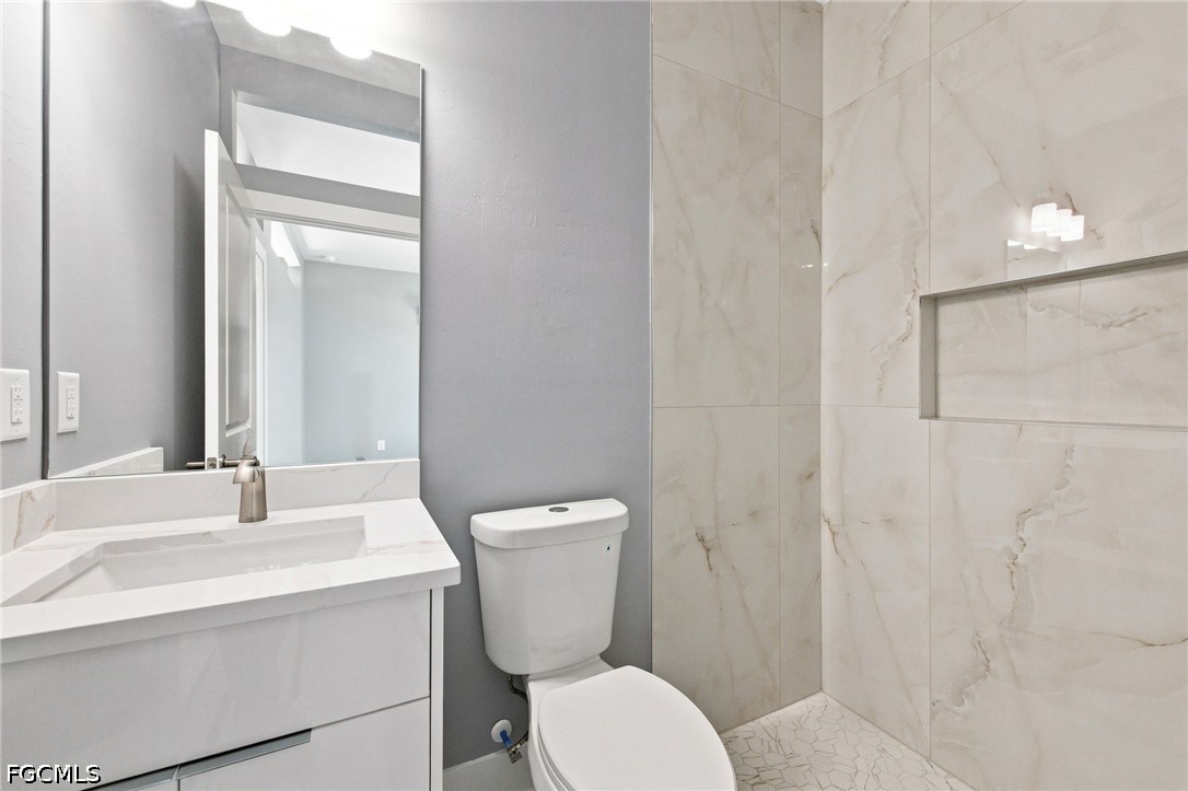 4 Bed SingleFamilyResidence for Sale in Lehigh Acres, photo 29