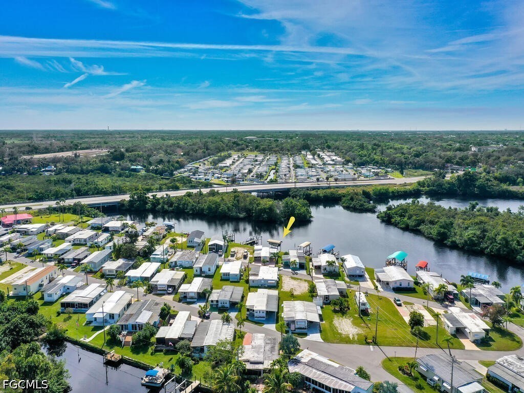 2 Bed Waterfront Home for Sale in Fort Myers, photo 29