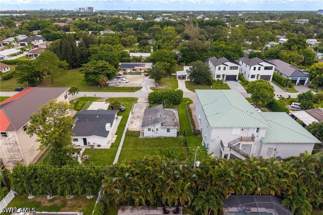 3 Bed SingleFamilyResidence for Sale in Naples, photo 29