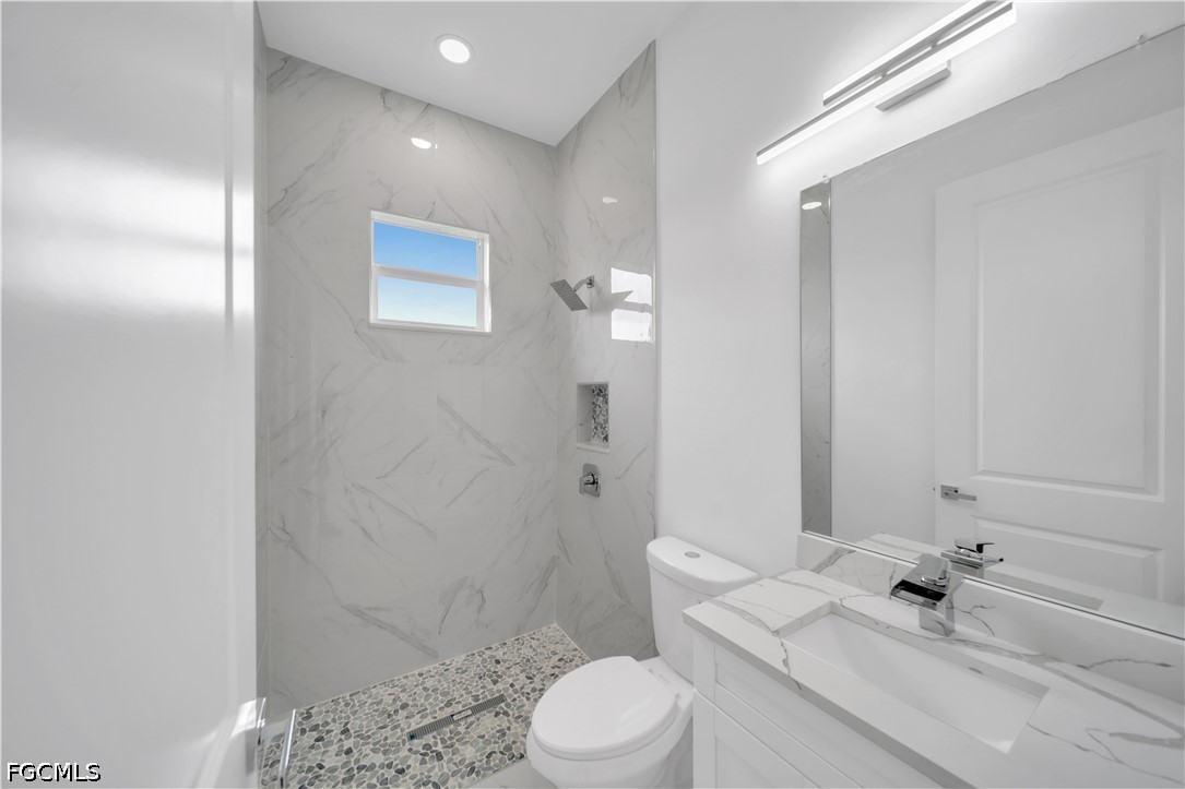 6 Bed Duplex for Sale in Lehigh Acres, photo 29
