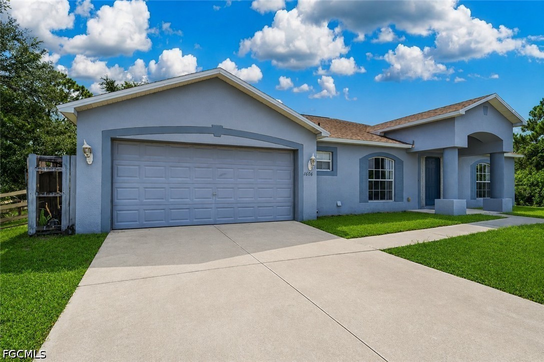 3 Bed SingleFamilyResidence for Sale in Lehigh Acres, photo 29