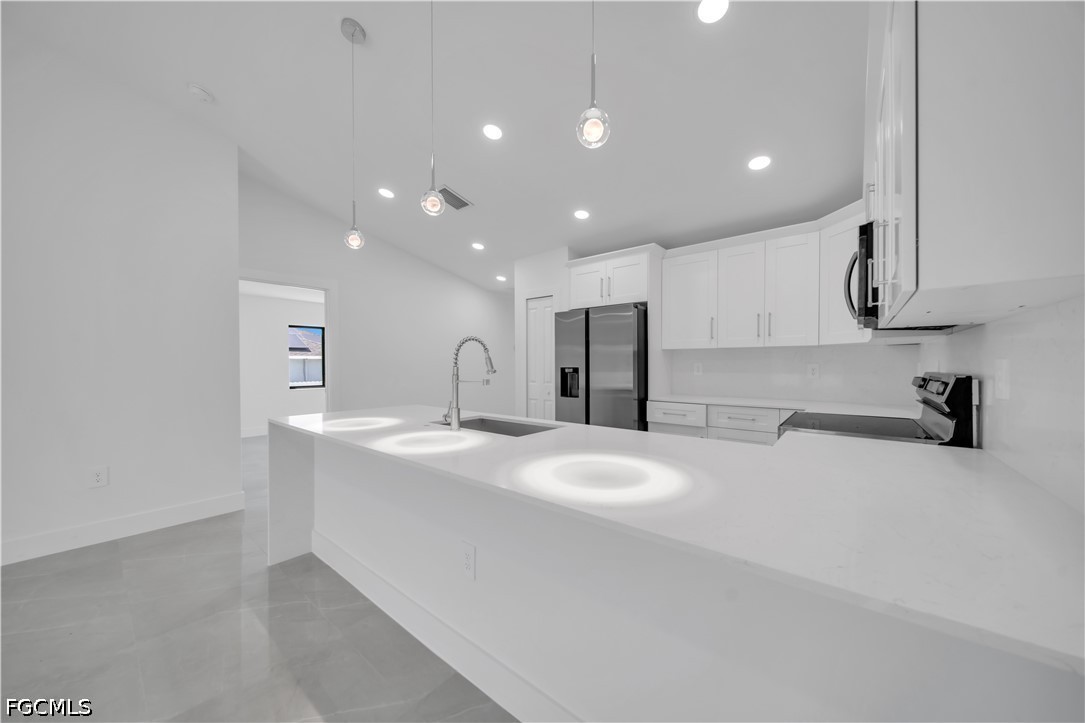 6 Bed Duplex for Sale in Lehigh Estates, photo 29