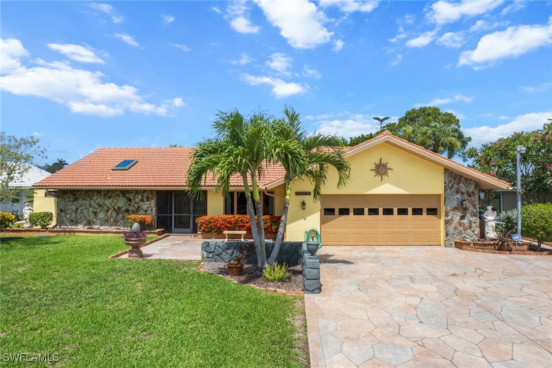 3 Bed Pool Home for Sale in Spanish Wells, photo 30