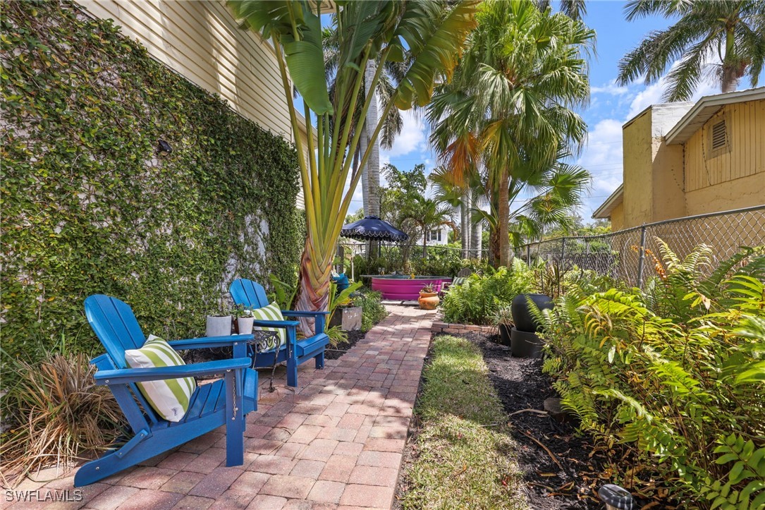 2 Bed SingleFamilyResidence for Sale in Naples, photo 30