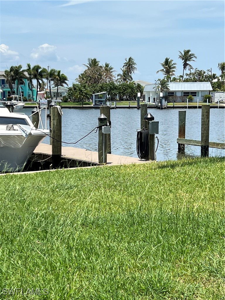 2 Bed Waterfront Home for Sale in Bokeelia, photo 30