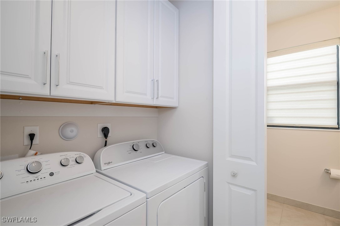 3 Bed SingleFamilyResidence for Sale in Silverwood, FL — photo 30