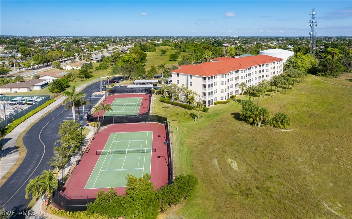 2 Bed Condominium for Sale in Clubhouse Villas, FL, $179,900 — photo 30