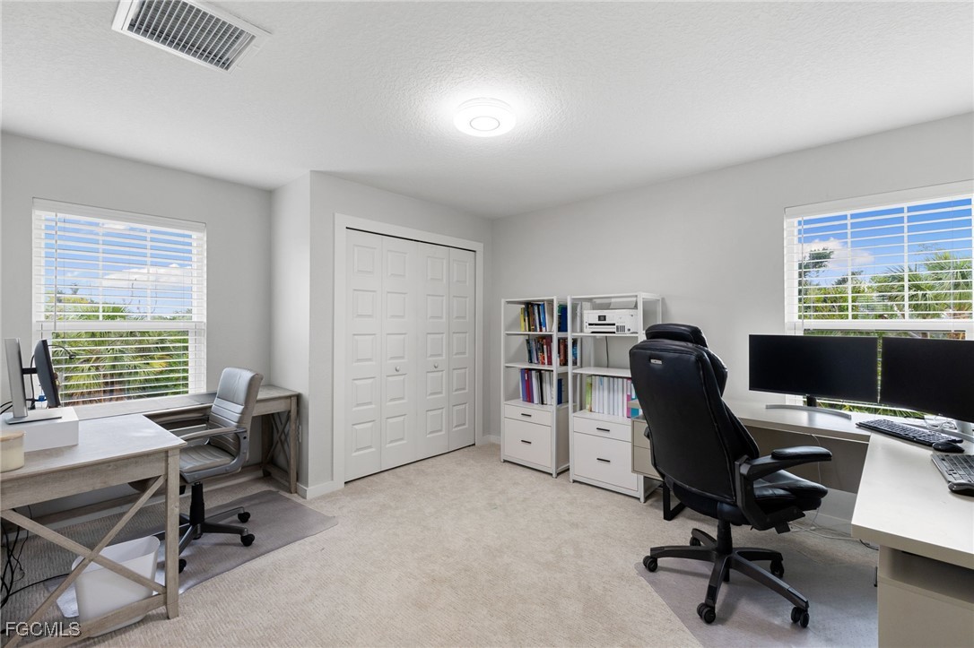 4 Bed SingleFamilyResidence for Sale in Los Colony, FL — photo 30