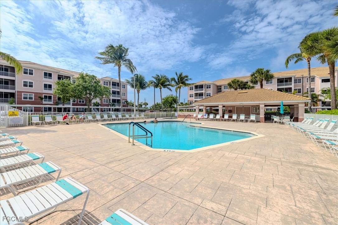 2 Bed Condominium for Sale in Royal Pointe, photo 30