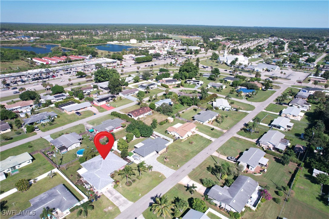 5 Bed SingleFamilyResidence for Sale in Wedgewood, photo 30